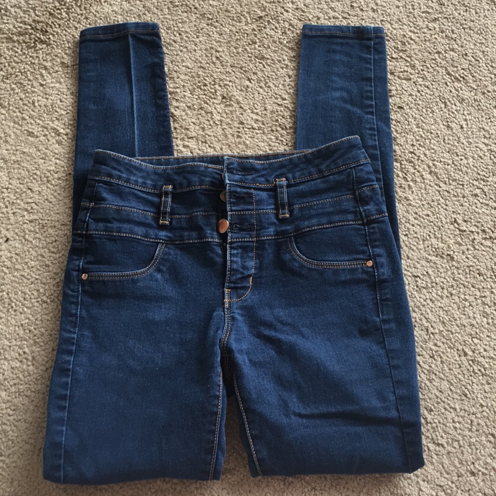 Refuge High Waisted Jeans